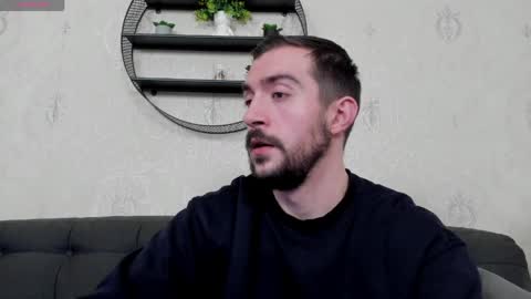Snapshot of dylan_starxx chatting on 04/23/26, 12:23 Dylan online show from 04/23/26, 12:23