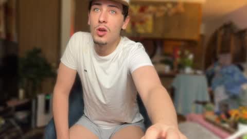 Dylan Daniel 7.8 online show from 10/13/25, 07:36