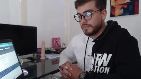 Snapshot of dylanhot10 chatting on 12/09/24, 04:05 dylanhot10 online show from 12/09/24, 04:05