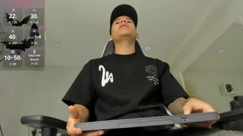 dylanroyce_ online show from 05/26/26, 01:07