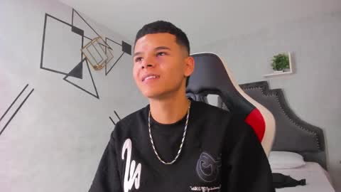 dylanroyce_ online show from 06/03/26, 02:19