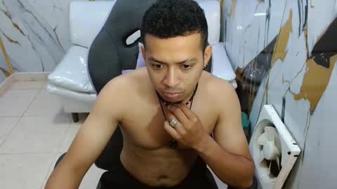 Snapshot of dylans_brown chatting on 02/17/26, 02:13 dylans_brown online show from 02/17/26, 02:13