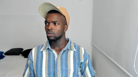 Snapshot of dylantaylor_1 chatting on 02/15/25, 08:22 Dylan Taylor online show from 02/15/25, 08:22