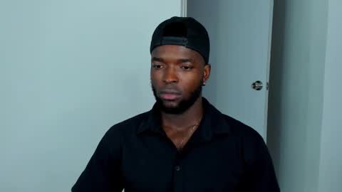 Snapshot of dylantaylor_1 chatting on 09/15/25, 04:12 Dylan Taylor online show from 09/15/25, 04:12