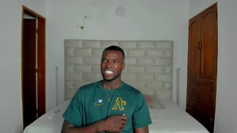 Dylan Taylor online show from 02/09/26, 03:21