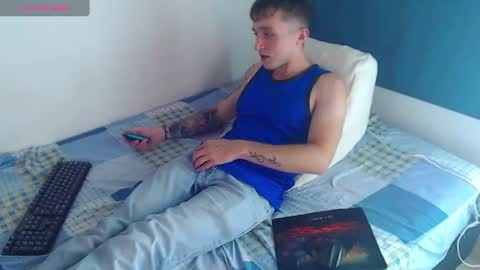 Snapshot of dylanwhite23 chatting on 01/19/25, 03:29 ---DYLAN--- online show from 01/19/25, 03:29