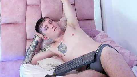 Snapshot of dylanwhite23 chatting on 03/07/25, 02:15 ---DYLAN--- online show from 03/07/25, 02:15