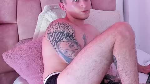 Snapshot of dylanwhite23 chatting on 03/10/25, 06:12 ---DYLAN--- online show from 03/10/25, 06:12