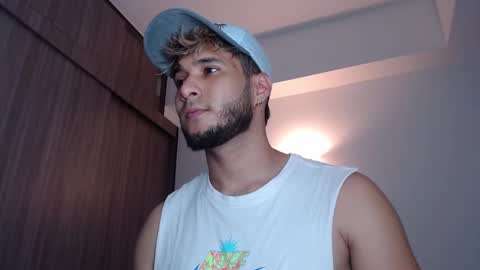 Snapshot of dylanxfun chatting on 09/24/25, 08:34 dylanxfun online show from 09/24/25, 08:34