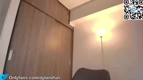 Snapshot of dylanxfun chatting on 09/25/25, 09:40 dylanxfun online show from 09/25/25, 09:40