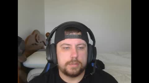 dylboi47 online show from 10/16/25, 05:03