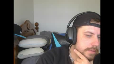 dylboi47 online show from 10/18/25, 05:46