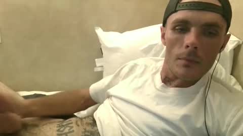 Snapshot of dylp400 chatting on 12/29/24, 06:14 dylp400 online show from 12/29/24, 06:14