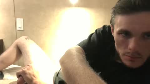 Snapshot of dylp400 chatting on 01/25/25, 11:54 dylp400 online show from 01/25/25, 11:54