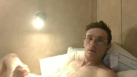 Snapshot of dylp400 chatting on 01/28/25, 12:11 dylp400 online show from 01/28/25, 12:11