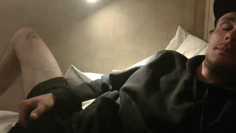 Snapshot of dylp400 chatting on 02/04/25, 11:27 dylp400 online show from 02/04/25, 11:27