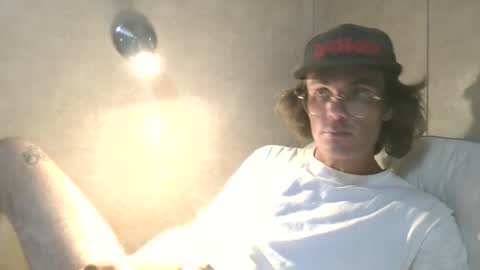 Snapshot of dylp400 chatting on 09/10/25, 05:07 dylp400 online show from 09/10/25, 05:07