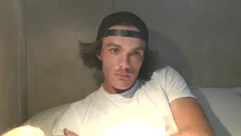 Snapshot of dylp400 chatting on 09/12/25, 07:47 dylp400 online show from 09/12/25, 07:47