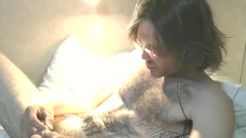 Snapshot of dylp400 chatting on 09/16/25, 11:44 dylp400 online show from 09/16/25, 11:44