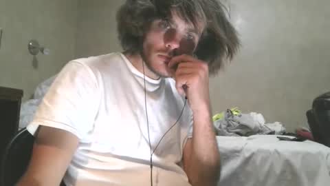 Snapshot of dylp400 chatting on 11/07/25, 09:09 dylp400 online show from 11/07/25, 09:09