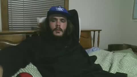 Snapshot of dylp400 chatting on 12/16/25, 01:10 dylp400 online show from 12/16/25, 01:10