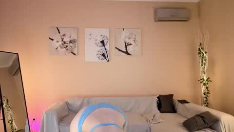 e1ara online show from 02/13/26, 11:06