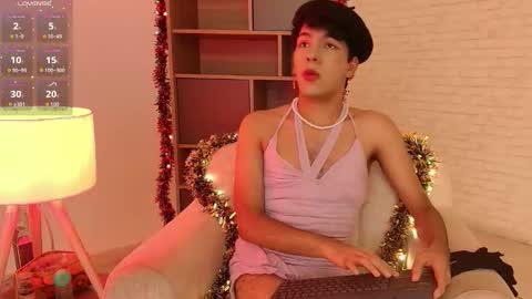 Snapshot of e_r_o_s_ chatting on 11/27/25, 11:29 John online show from 11/27/25, 11:29