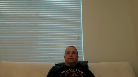 Snapshot of e_rectiom chatting on 03/04/25, 01:01 Mr Wonderful online show from 03/04/25, 01:01