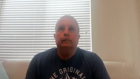 Snapshot of e_rectiom chatting on 11/12/25, 09:47 Mr Wonderful online show from 11/12/25, 09:47