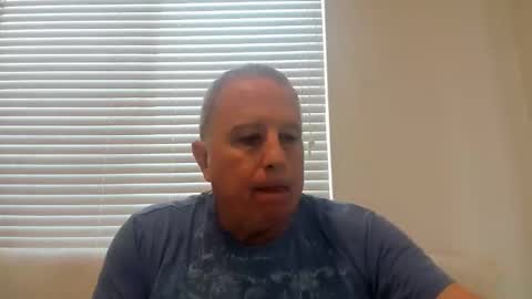 Snapshot of e_rectiom chatting on 11/15/25, 11:10 Mr Wonderful online show from 11/15/25, 11:10