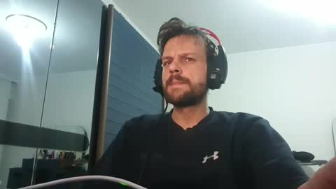 Snapshot of eaglecrm chatting on 01/05/25, 09:25 eaglecrm online show from 01/05/25, 09:25