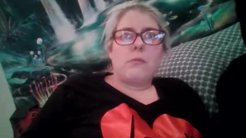 eandr6446 online show from 12/16/25, 05:23