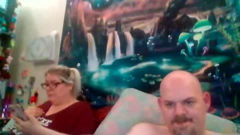 eandr6446 online show from 12/23/25, 05:38