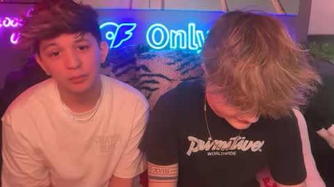 eastinwestin online show from 03/02/26, 07:59