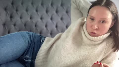 Nadia Ferreira  online show from 01/23/25, 11:15