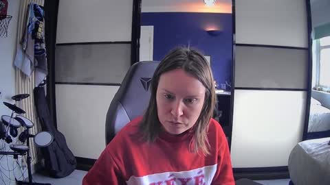 Nadia Ferreira  online show from 02/23/26, 09:39