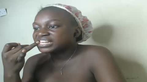 eatuupx online show from 02/03/25, 04:41