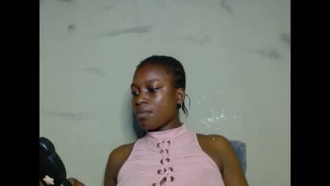 eatuupx online show from 12/22/25, 06:49