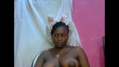 eatuupx online show from 04/13/26, 01:22