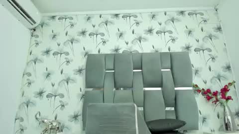 ebanolily online show from 02/18/26, 02:35