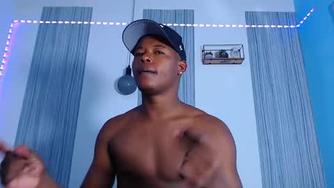 Chris Palaz  online show from 12/22/25, 07:22