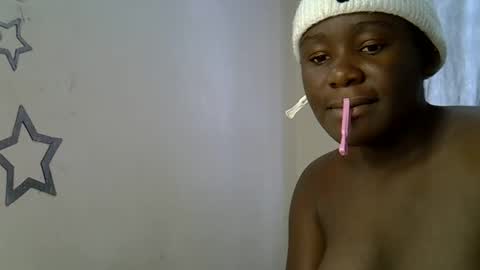 Queen online show from 12/20/25, 08:54