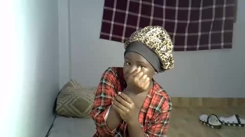 Queen online show from 03/29/26, 12:32