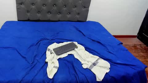 Snapshot of ebons_sexy chatting on 12/07/24, 05:48 ebons_sexy online show from 12/07/24, 05:48