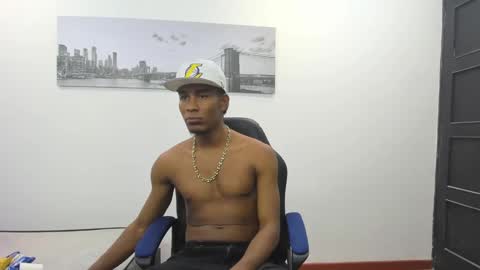 Snapshot of ebons_sexy chatting on 12/25/24, 05:48 ebons_sexy online show from 12/25/24, 05:48