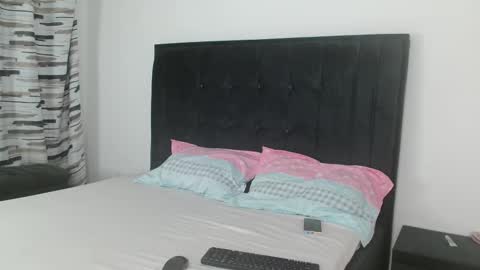 Snapshot of ebony_arya chatting on 09/21/25, 07:15 Arya online show from 09/21/25, 07:15