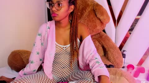 Luci  online show from 12/28/24, 02:01