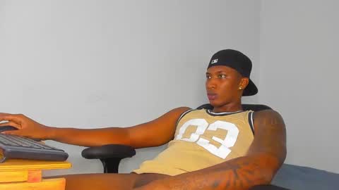 Snapshot of ebony_brandons chatting on 02/15/25, 03:42 Brandon online show from 02/15/25, 03:42