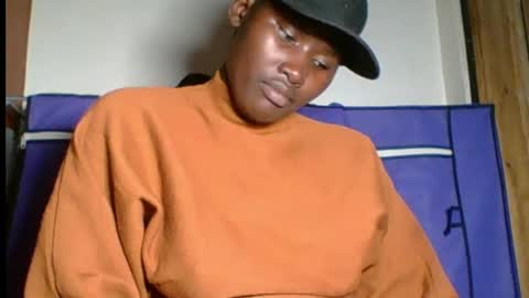 Snapshot of ebony_choco2 chatting on 04/10/26, 12:38 ebony choco2 online show from 04/10/26, 12:38