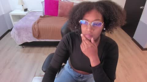 ebony_fantasy2 online show from 04/10/26, 11:37
